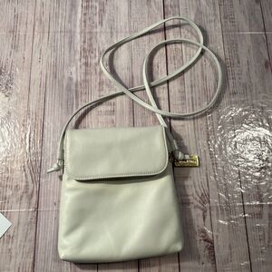 Giani Bernini Signature Logo White Genuine Leather Crossbody Bag/Purse.